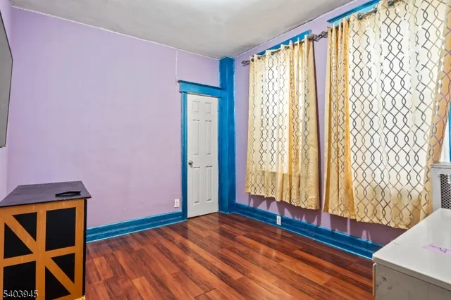 $599,999 | 8 Treacy Avenue, Newark, NJ 07108