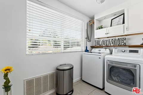 $1,400,000 | 3627 Olympiad Drive, View Park, CA 90043