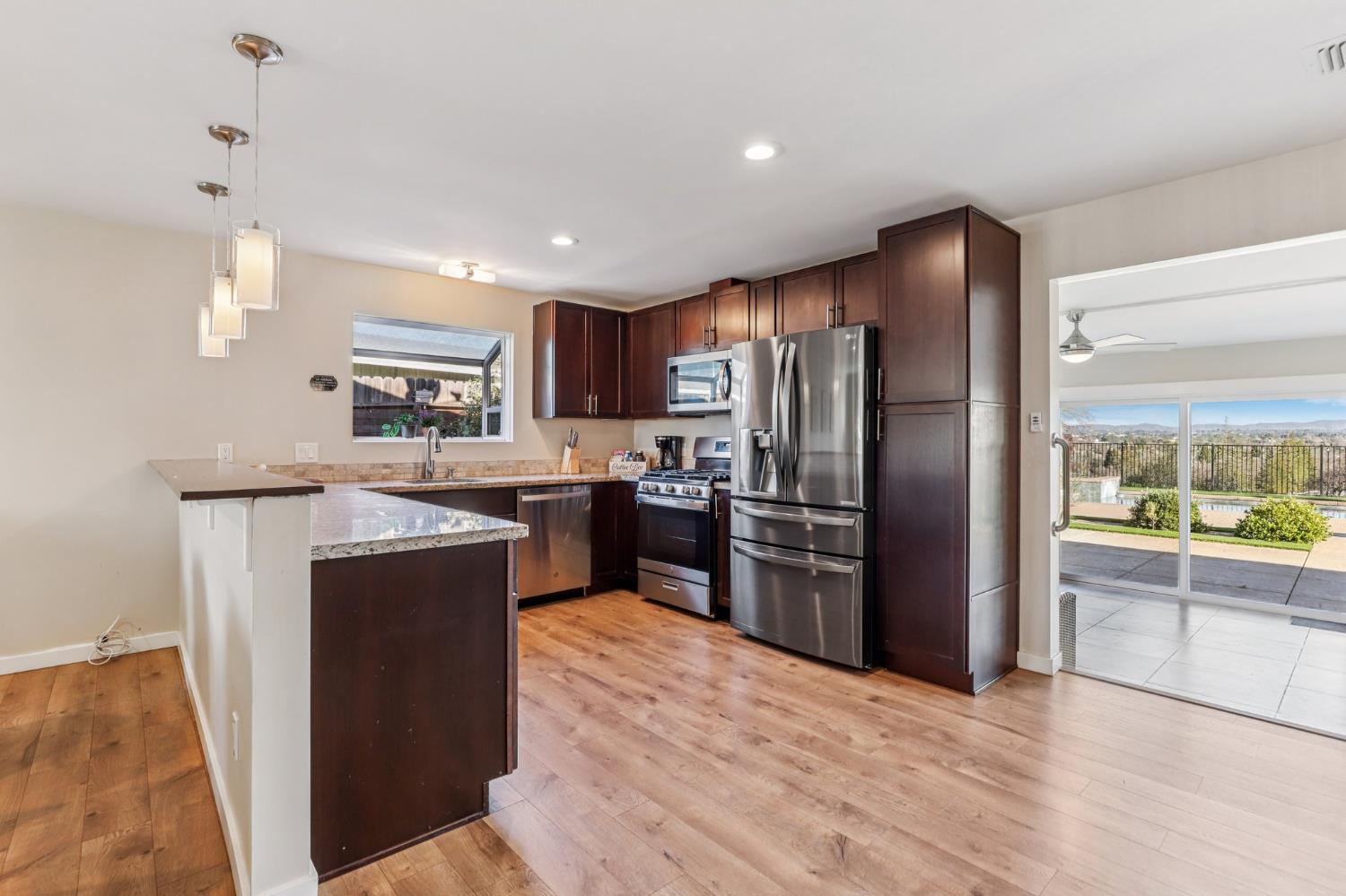 5533 Butano Way Rocklin, CA 95677 - Photo 13 of 47