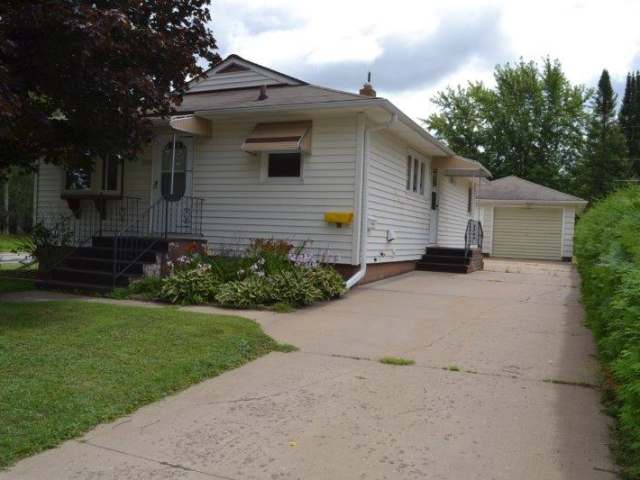 1452 Upland Avenue Rhinelander, WI 54501 - Photo 1 of 20 Gallery Image 1