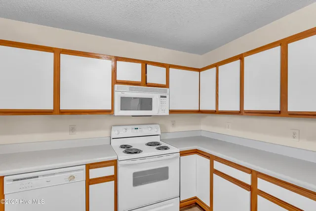 $1,330 | 57 Pirates Cove Drive, Swansboro, NC 28584