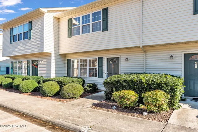 $1,330 | 57 Pirates Cove Drive, Swansboro, NC 28584