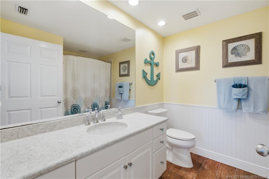 391 Northeast Plantation Road, Unit 215 Stuart, FL 34996 - Photo 24 of 40 Bathroom