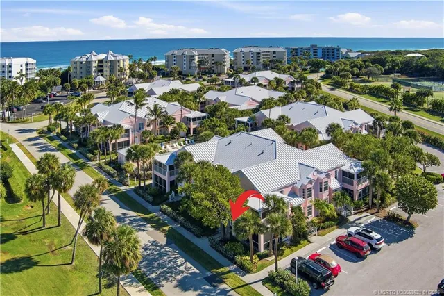 $575,000 | 391 Northeast Plantation Road, Unit 215, Stuart, FL 34996