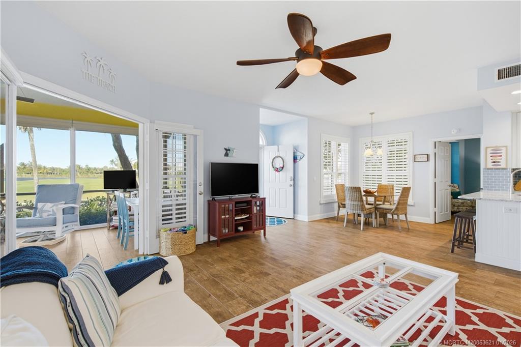 391 Northeast Plantation Road, Unit 215 Stuart, FL 34996 - Photo 7 of 40 Living