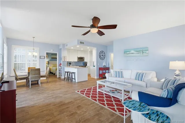 $575,000 | 391 Northeast Plantation Road, Unit 215, Stuart, FL 34996