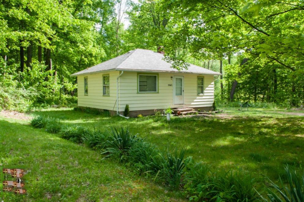 3045 Beckley Road Battle Creek, MI 49015 - Photo 1 of 8 RLN_4477