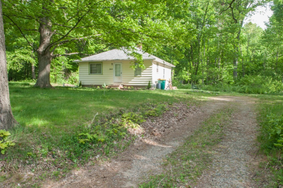 3045 Beckley Road Battle Creek, MI 49015 - Photo 3 of 8 RLN_4479