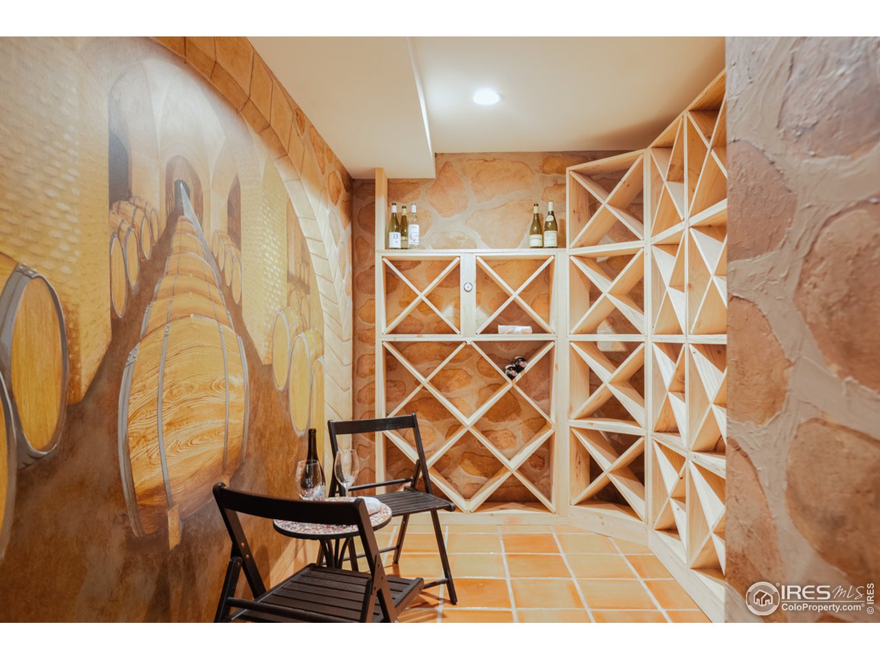 985 7th Street Boulder, CO 80302 - Photo 33 of 39 a picture of a room with table and chairs