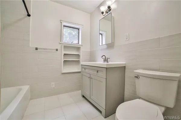 $209,000 | 421 East Utica Street, Unit S, Buffalo, NY 14208