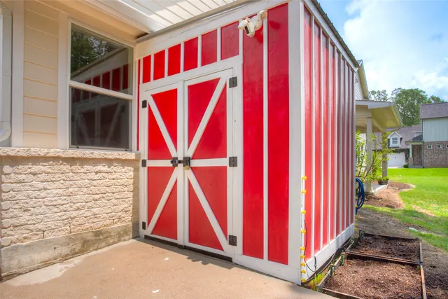 $649,999 | 1634 Topaz Trail, Willis, TX 77378