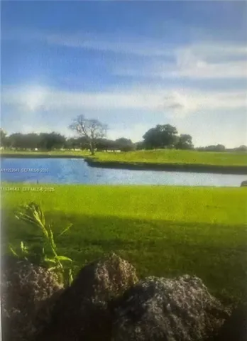 $335,000 | 13715 Kendale Lakes Circle, Unit A116, Miami, FL 33183