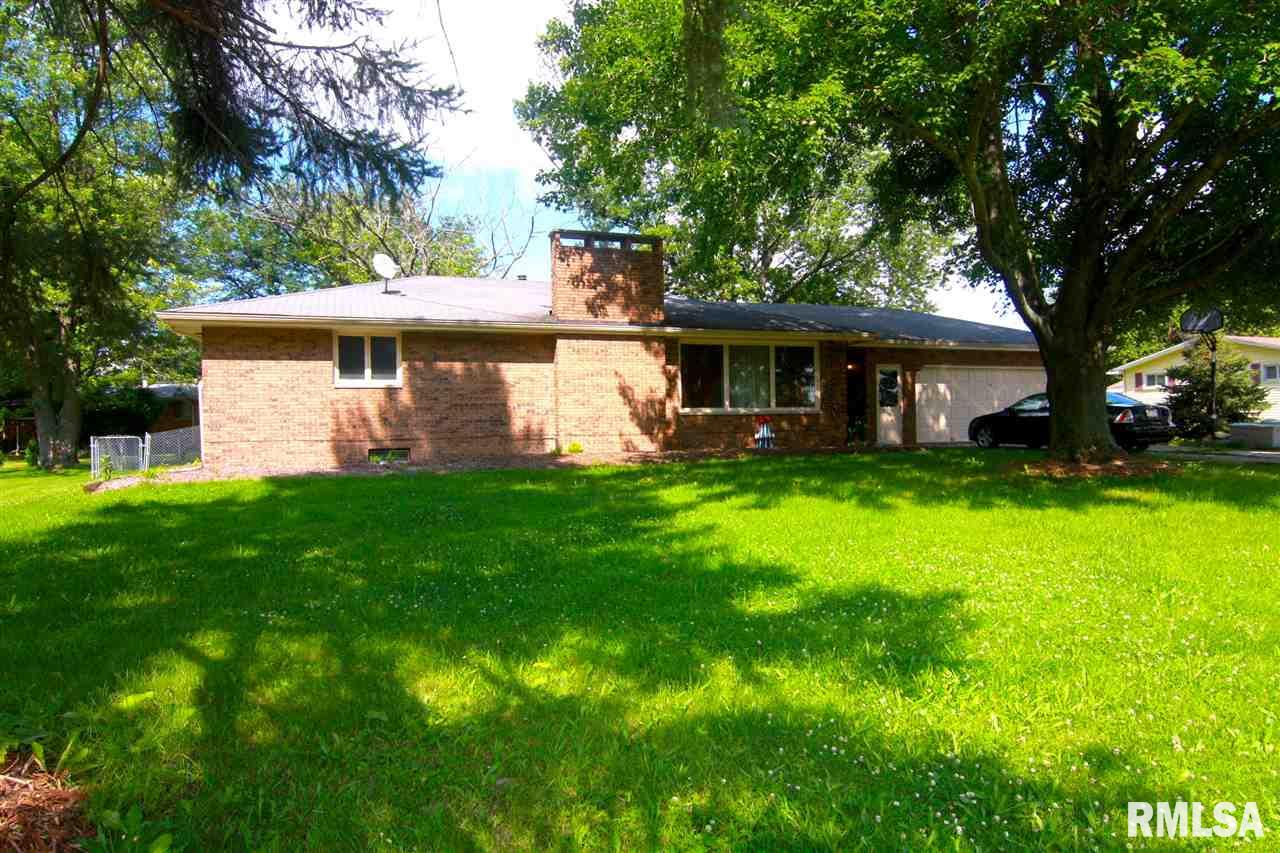 1522 Hickory Point Road Metamora, IL 61548 - Photo 3 of 36
