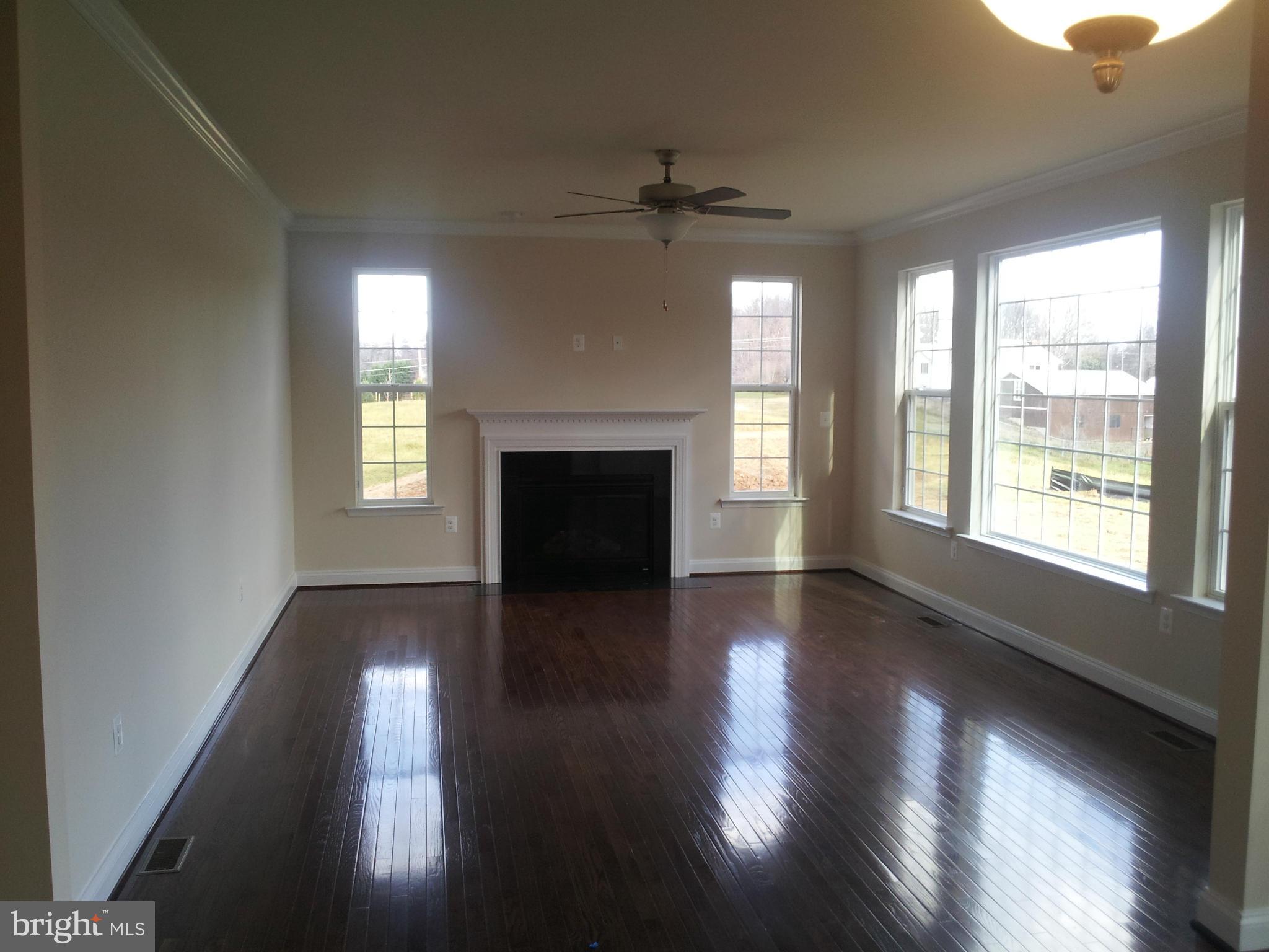 1550 Emmanuel Church Road Huntingtown, MD 20639 - Photo 15 of 21 Family Room