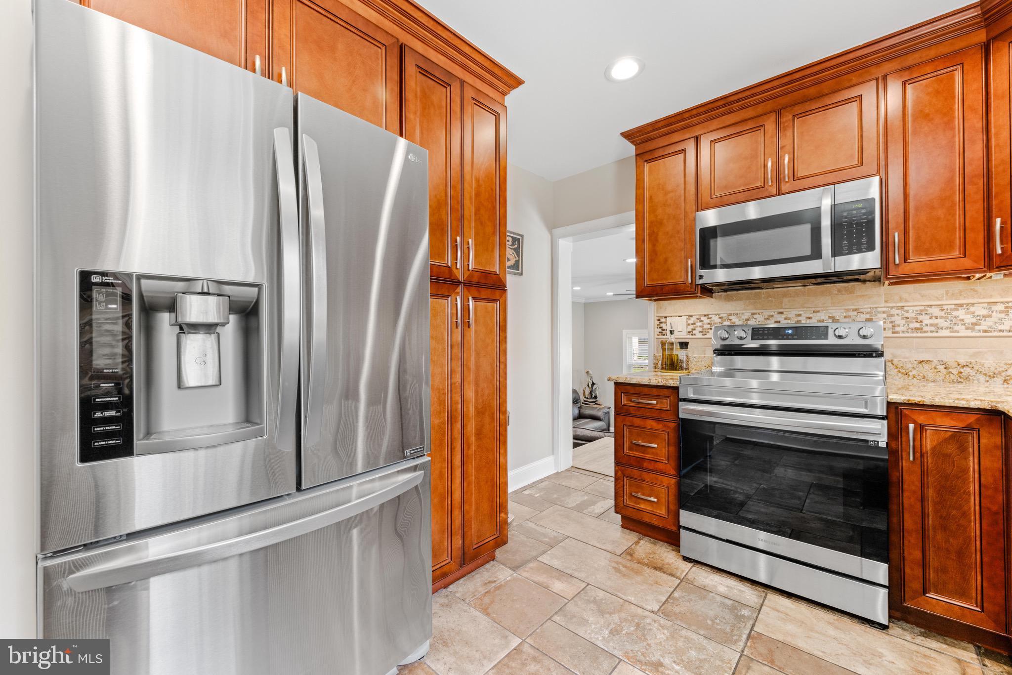804 Swift Road Pasadena, MD 21122 - Photo 11 of 45 Gallery Image 11