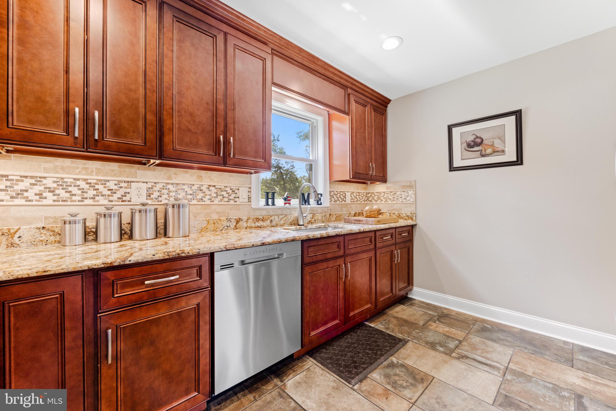 804 Swift Road Pasadena, MD 21122 - Photo 12 of 45 Gallery Image 12
