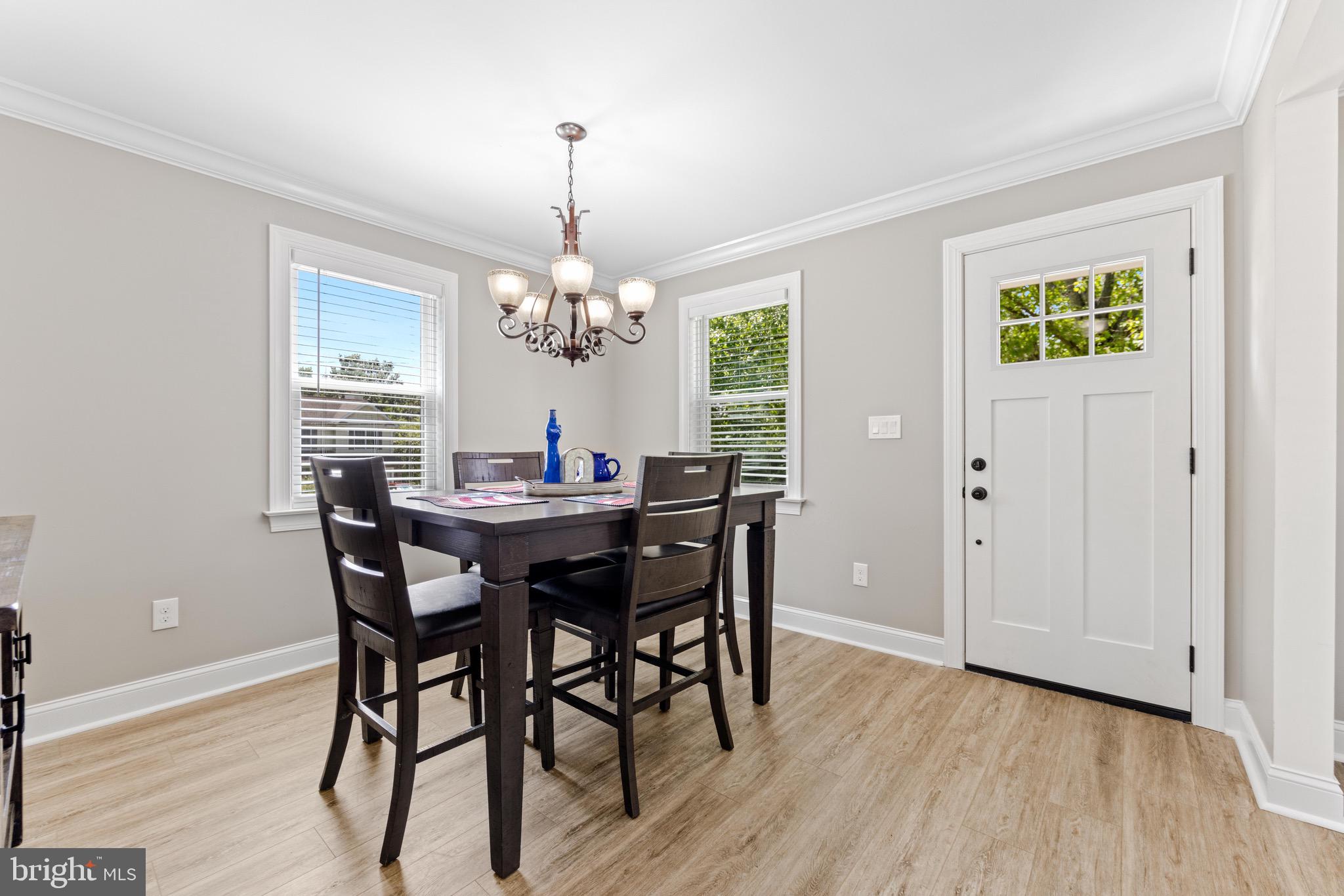 804 Swift Road Pasadena, MD 21122 - Photo 14 of 45 Dining Area