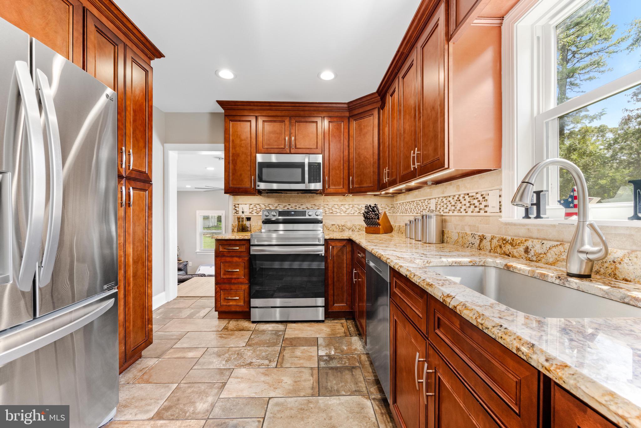 804 Swift Road Pasadena, MD 21122 - Photo 10 of 45 Gallery Image 10