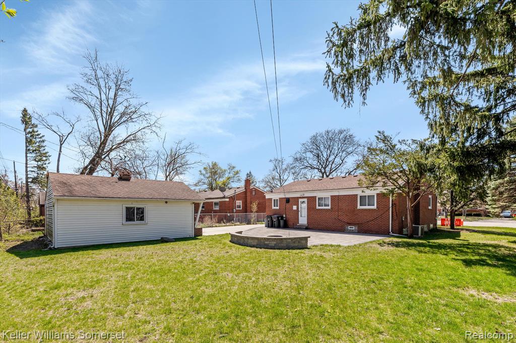 9974 Merriman Road Livonia, MI 48150 - Photo 27 of 29