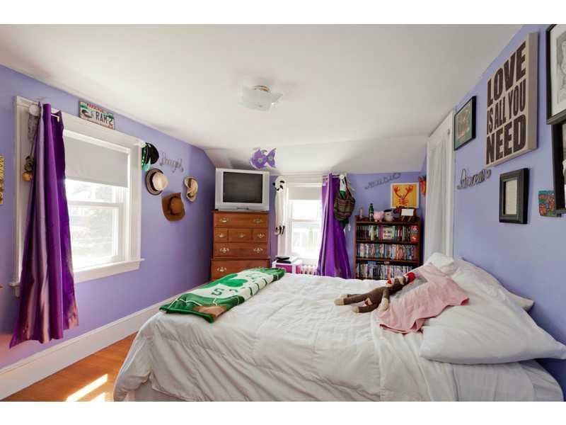 22 Strathmore Road South Portland, ME 04106 - Photo 25 of 35 Bedroom.