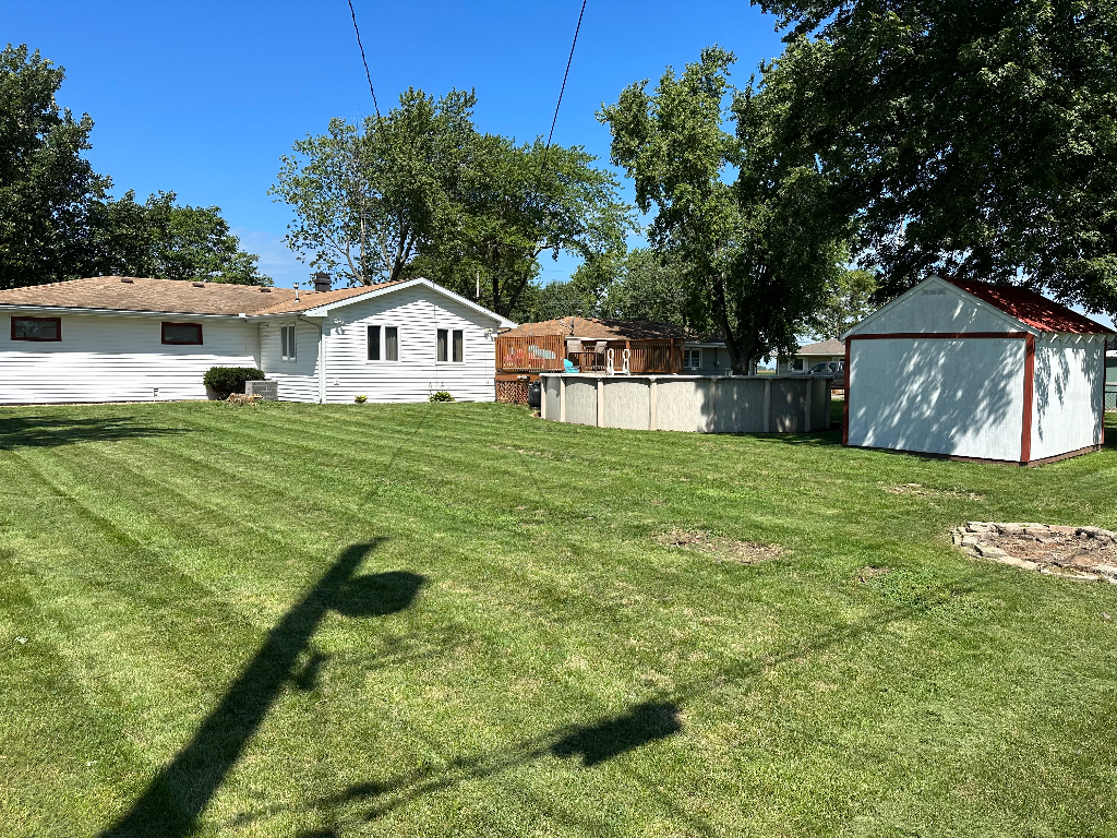 204 Rayjon Drive Oreana, IL 62554 - Photo 23 of 25 a front view of a house with yard and green space