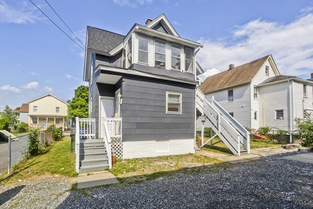90 Andrew Street Springfield, MA 01109 - Photo 4 of 26