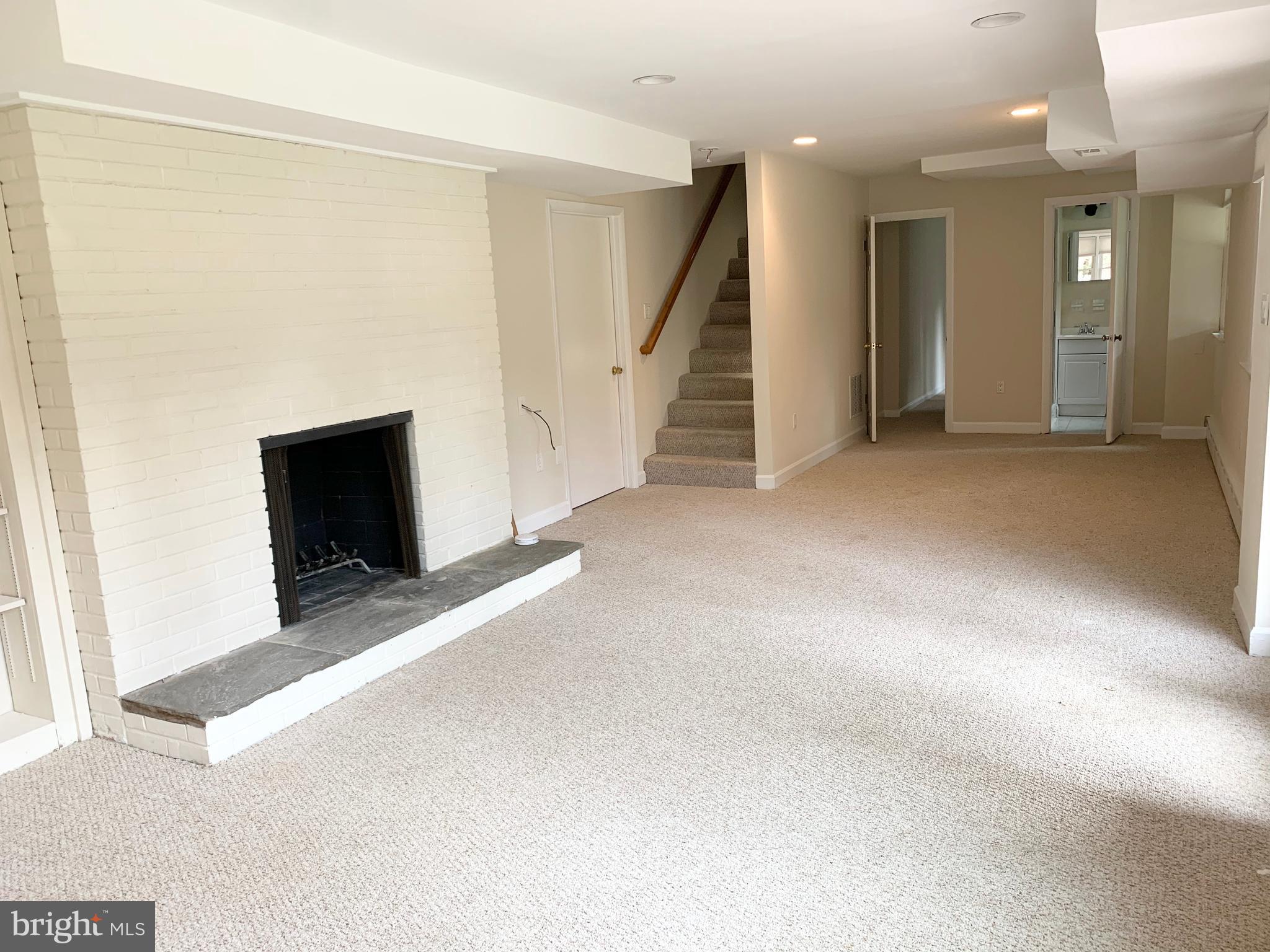 4850 Langdrum Lane Chevy Chase, MD 20815 - Photo 19 of 33