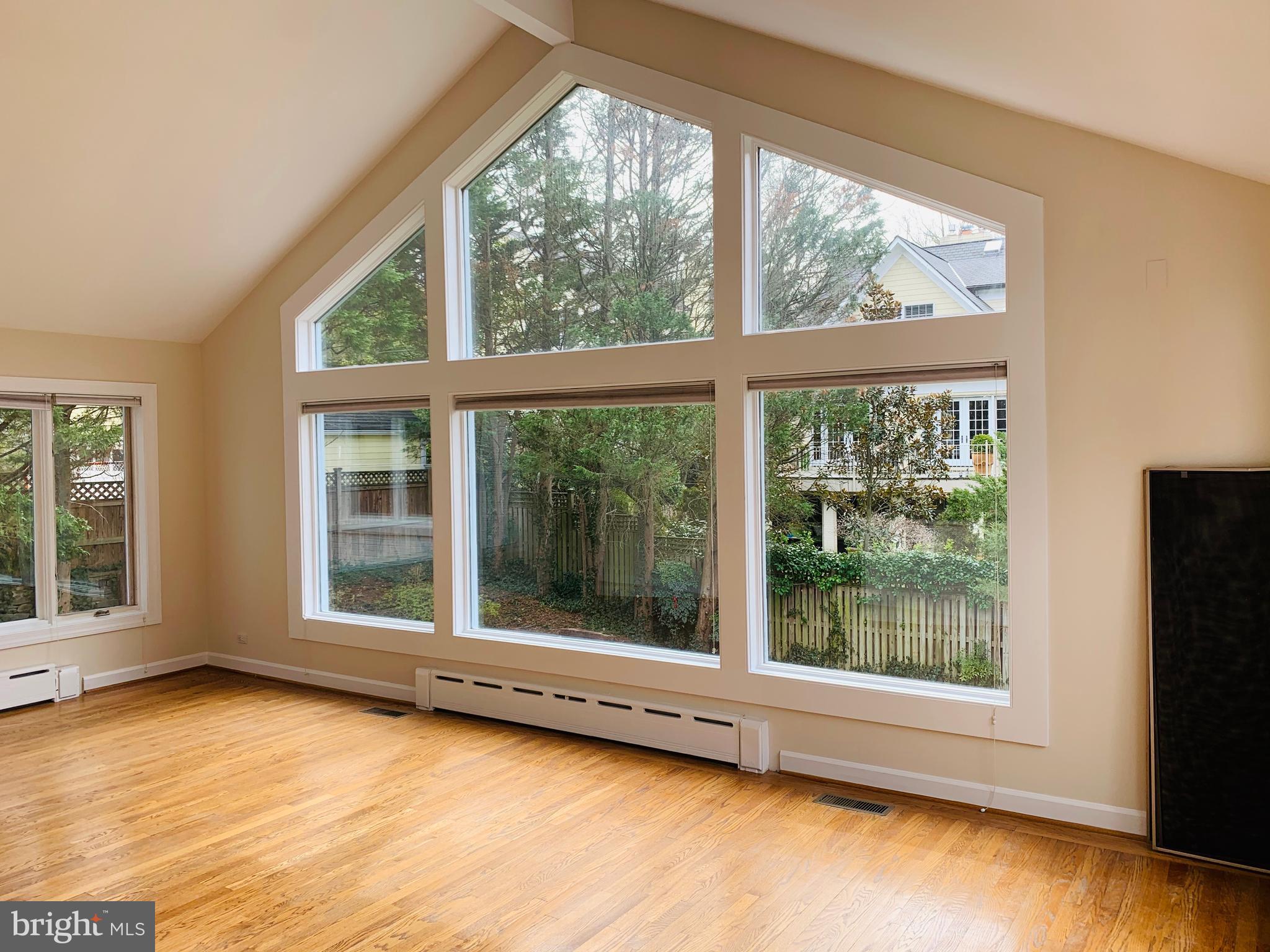 4850 Langdrum Lane Chevy Chase, MD 20815 - Photo 9 of 33