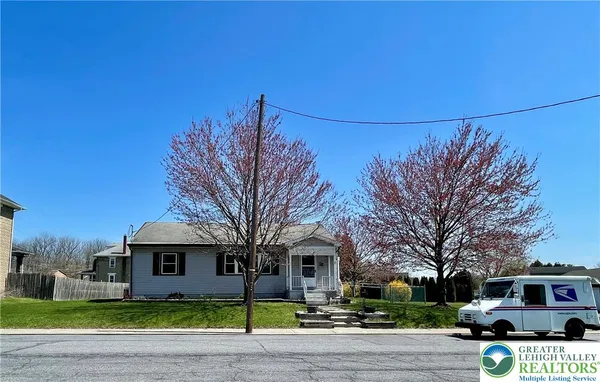 $339,000 | 283 Broad Street, Bath, PA 18014