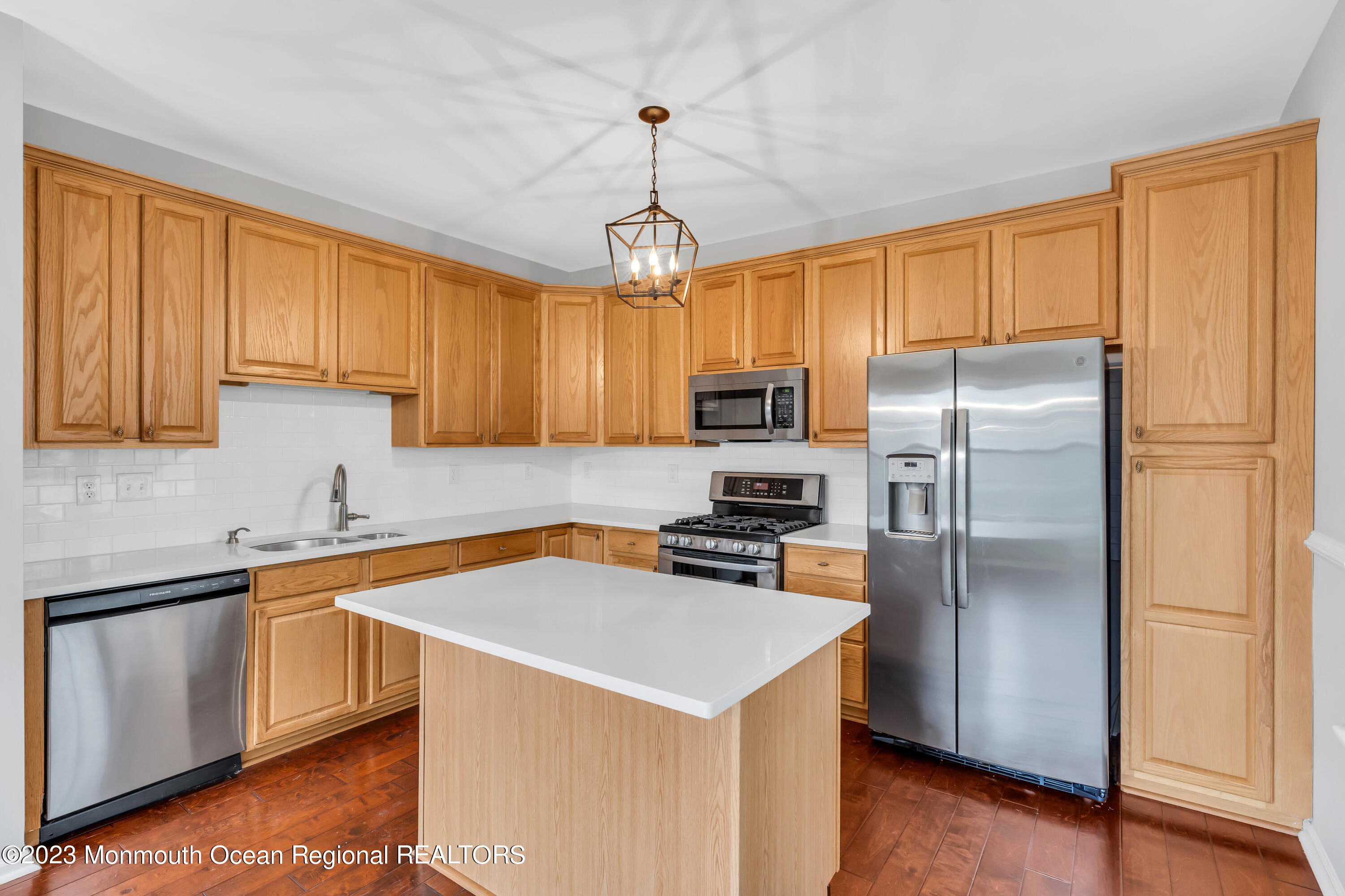 694 St Andrews Place Manalapan, NJ 07726 - Photo 18 of 21 23