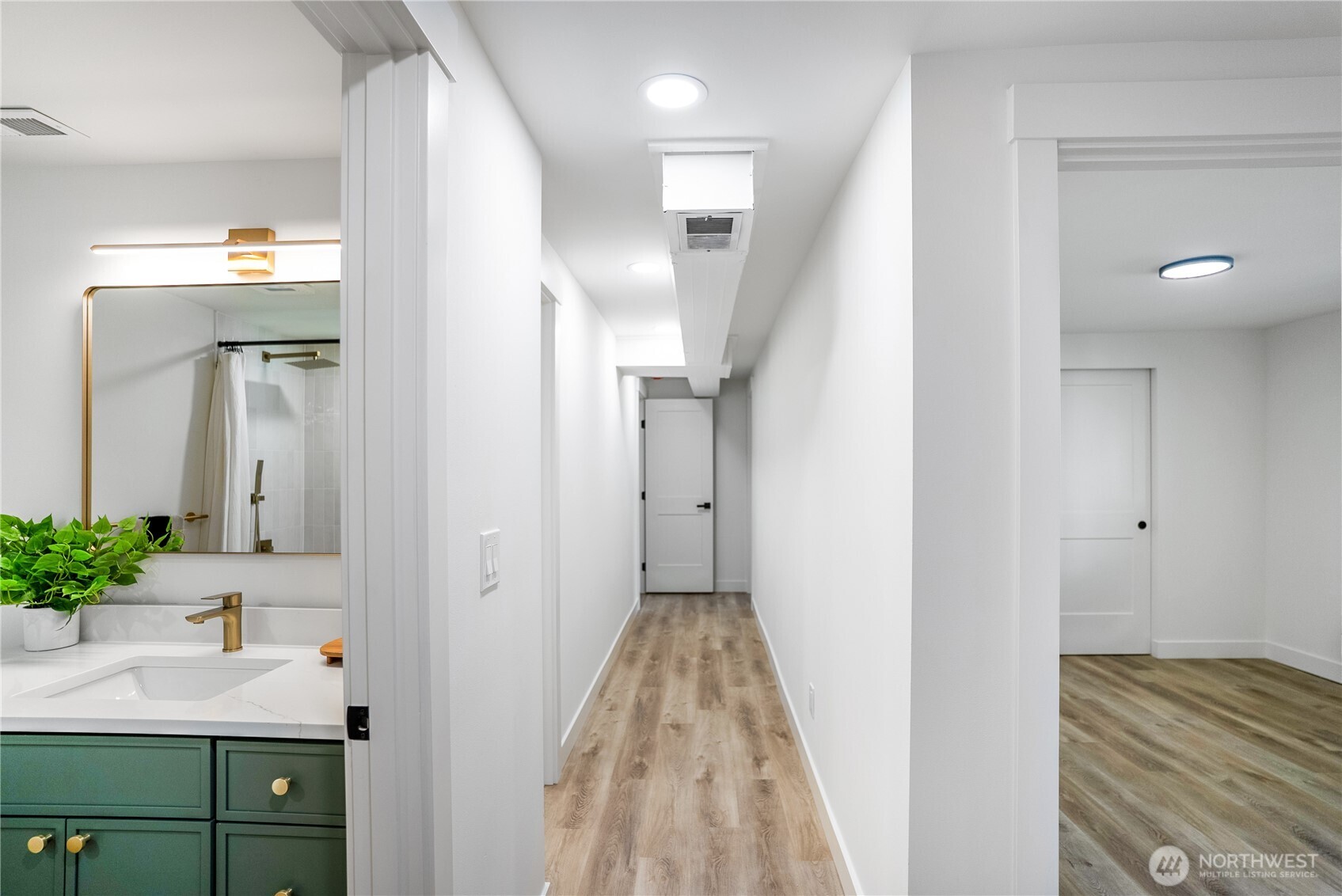 6310 Ellis Avenue South, Unit 1 Seattle, WA 98108 - Photo 17 of 31