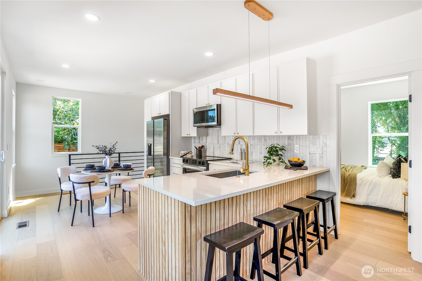 6310 Ellis Avenue South, Unit 1 Seattle, WA 98108 - Photo 9 of 31