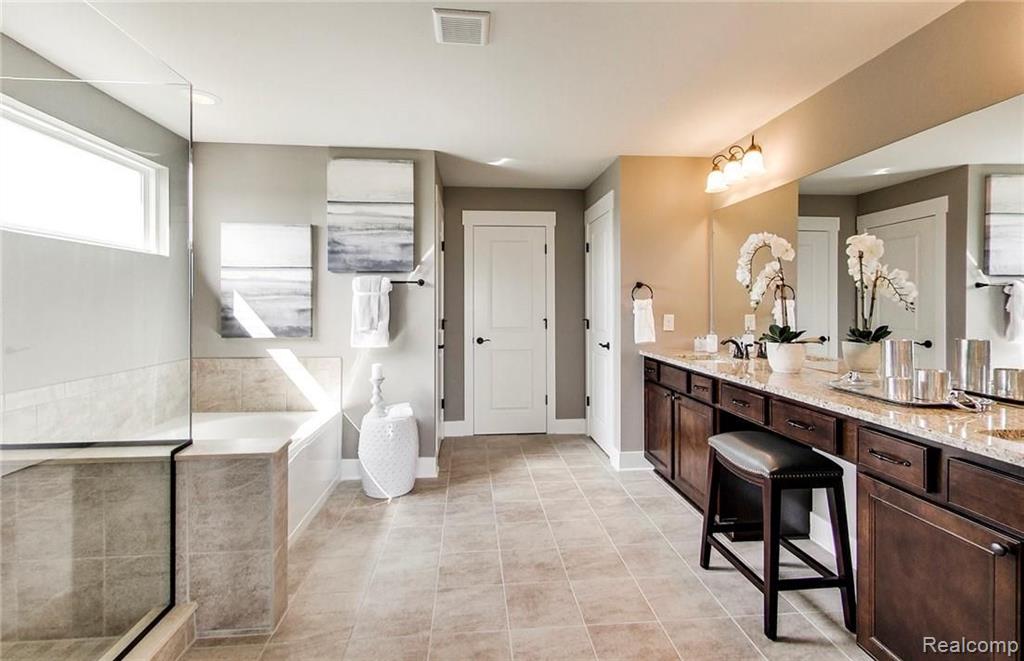 1009 Prescott Drive Rochester Hills, MI 48309 - Photo 15 of 20