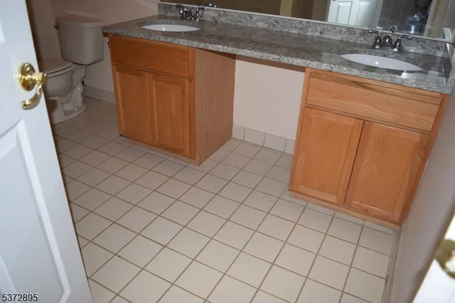 $3,750 | 28 Gordon Circle, Parsippany, NJ 07054