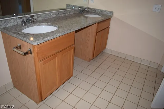 $3,750 | 28 Gordon Circle, Parsippany, NJ 07054