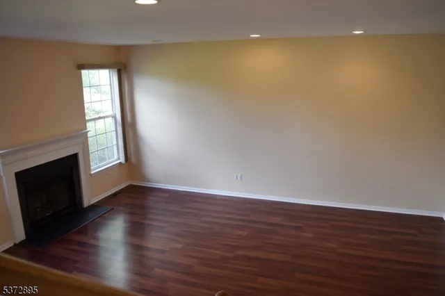 $3,750 | 28 Gordon Circle, Parsippany, NJ 07054