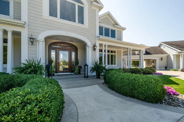 $3,150,000 | 2122 Grange Road, Buchanan, MI 49107