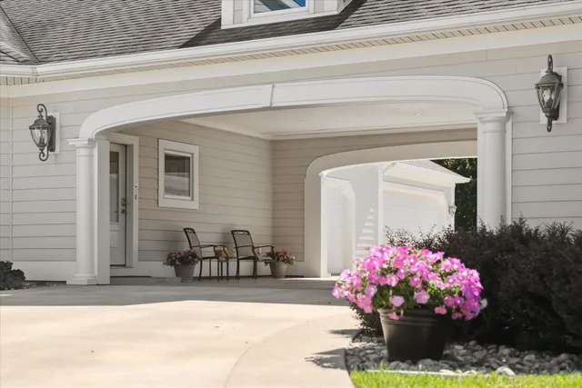 $3,150,000 | 2122 Grange Road, Buchanan, MI 49107