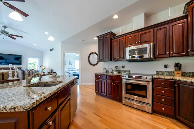 $3,150,000 | 2122 Grange Road, Buchanan, MI 49107