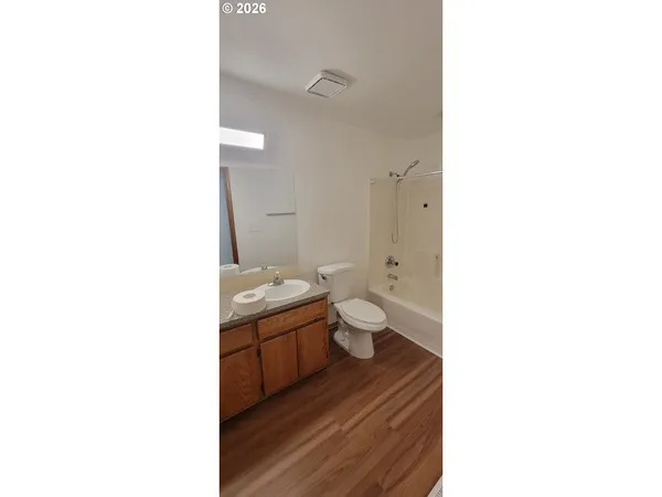 $570,000 | 3857 Southeast 136th Avenue, Portland, OR 97236