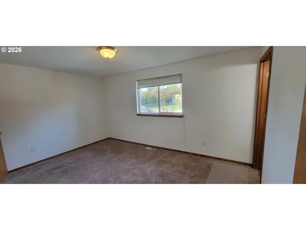 $570,000 | 3857 Southeast 136th Avenue, Portland, OR 97236