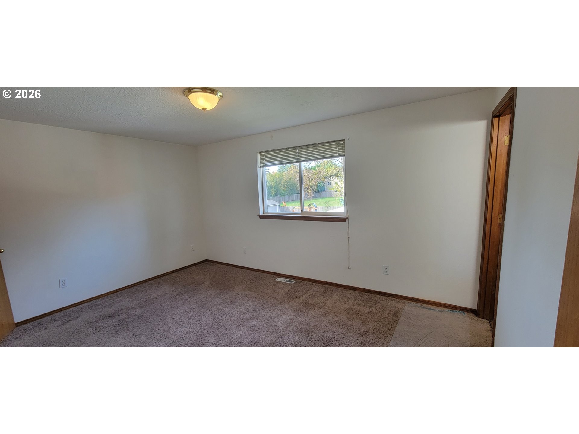 3857 Southeast 136th Avenue Portland, OR 97236 - Photo 18 of 27