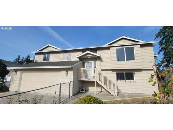 $570,000 | 3857 Southeast 136th Avenue, Portland, OR 97236