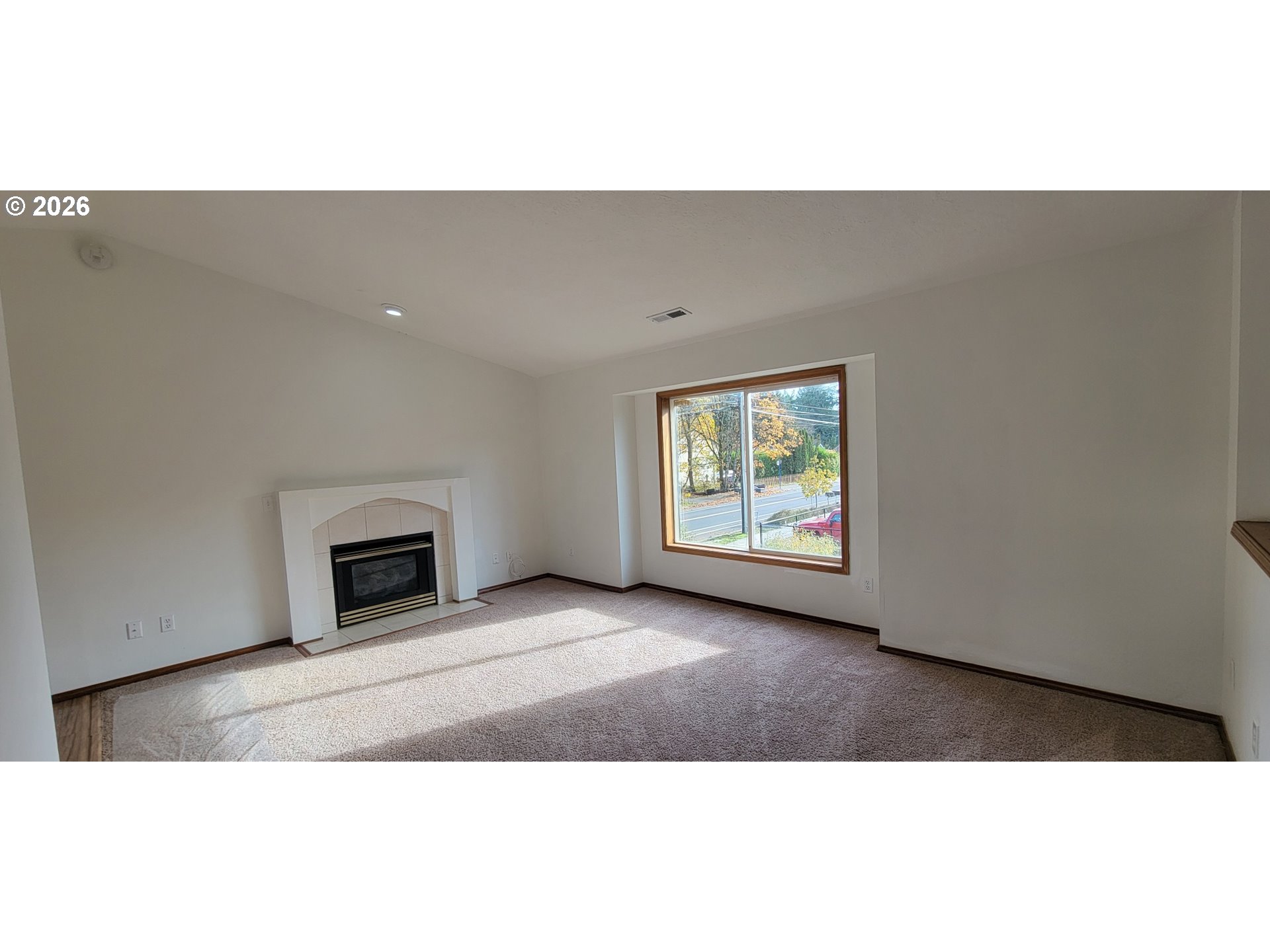 3857 Southeast 136th Avenue Portland, OR 97236 - Photo 9 of 27