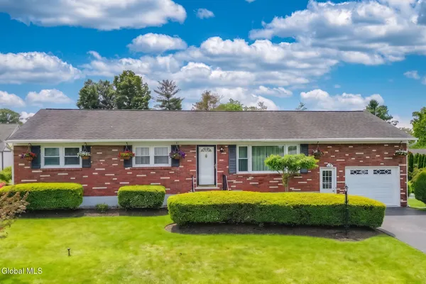 $300,000 | 1130 Elton Avenue, Schenectady, NY 12309