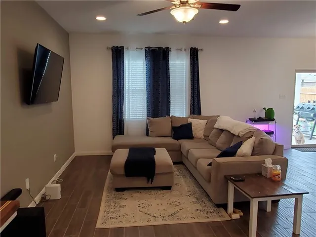 $2,395 | 17310 Alturas Avenue, Pflugerville, TX 78660