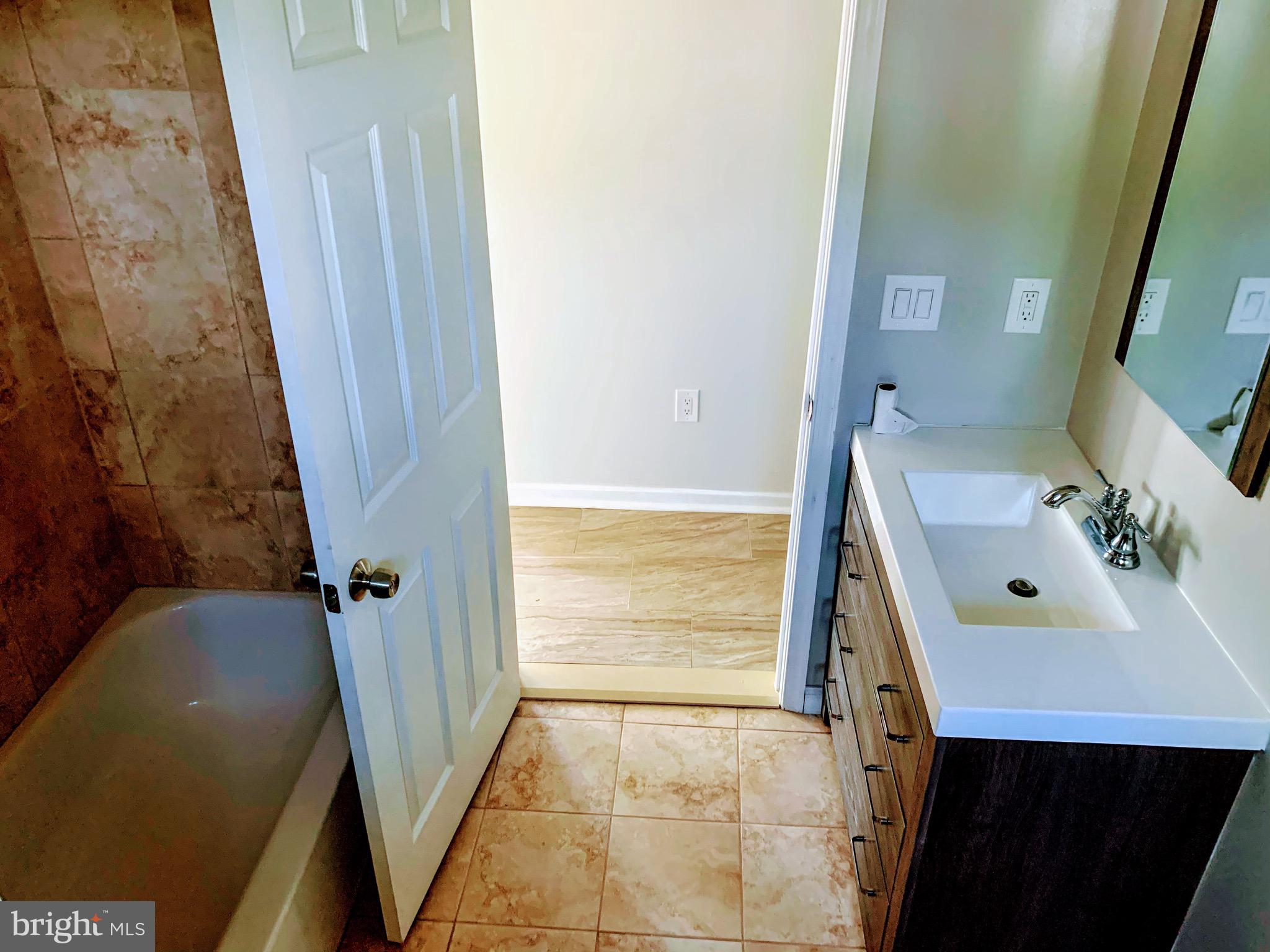 10615 Benchmark Road Fredericksburg, VA 22408 - Photo 13 of 14 Bathroom