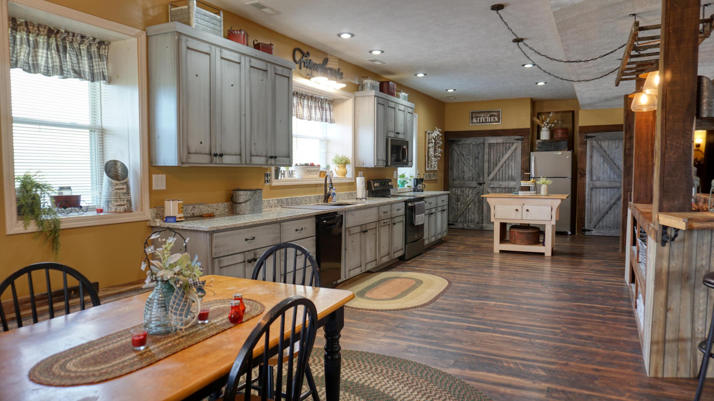 67327 Old Twenty One Road Cambridge, OH 43725 - Photo 11 of 43