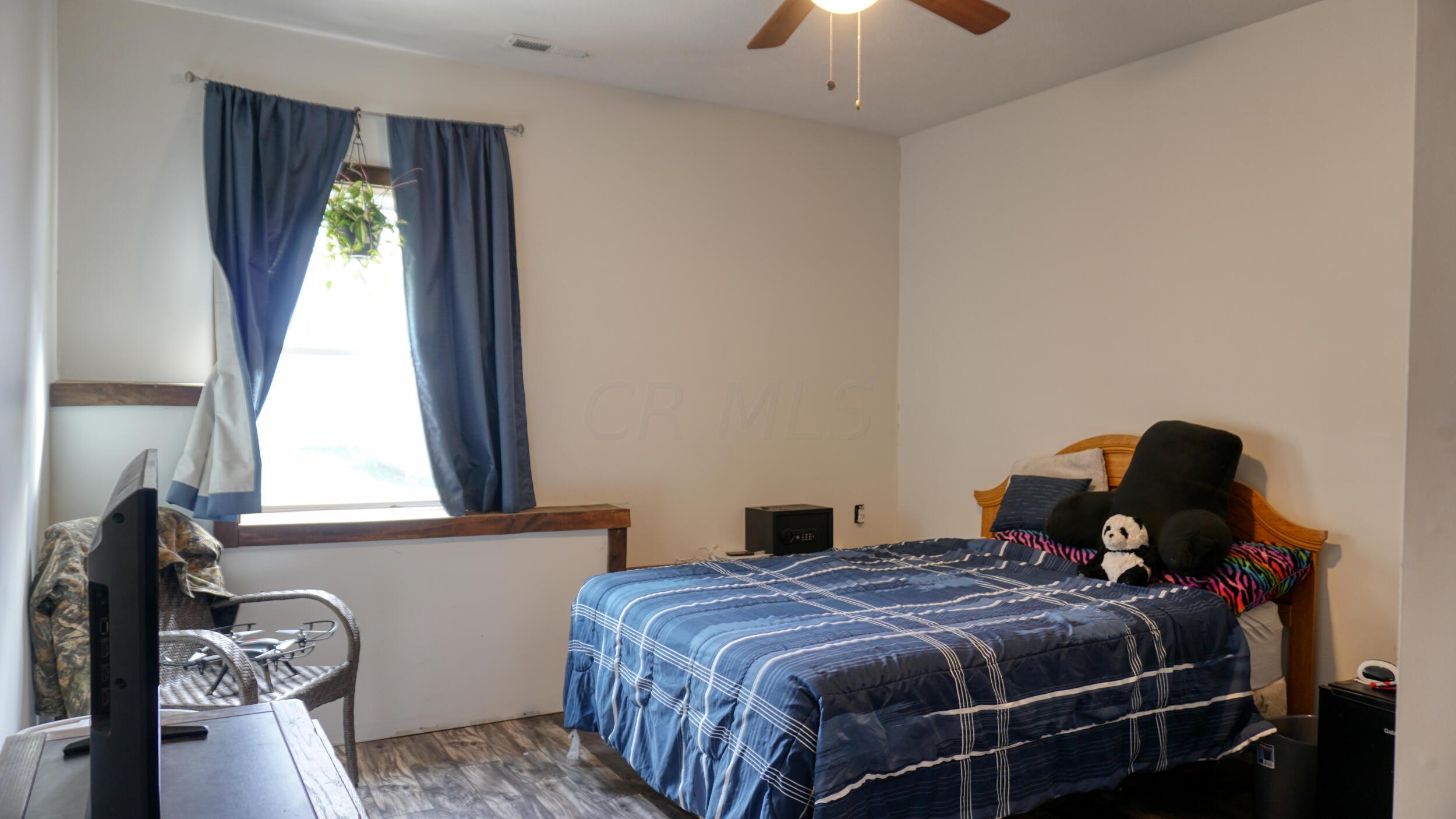 67327 Old Twenty One Road Cambridge, OH 43725 - Photo 17 of 43