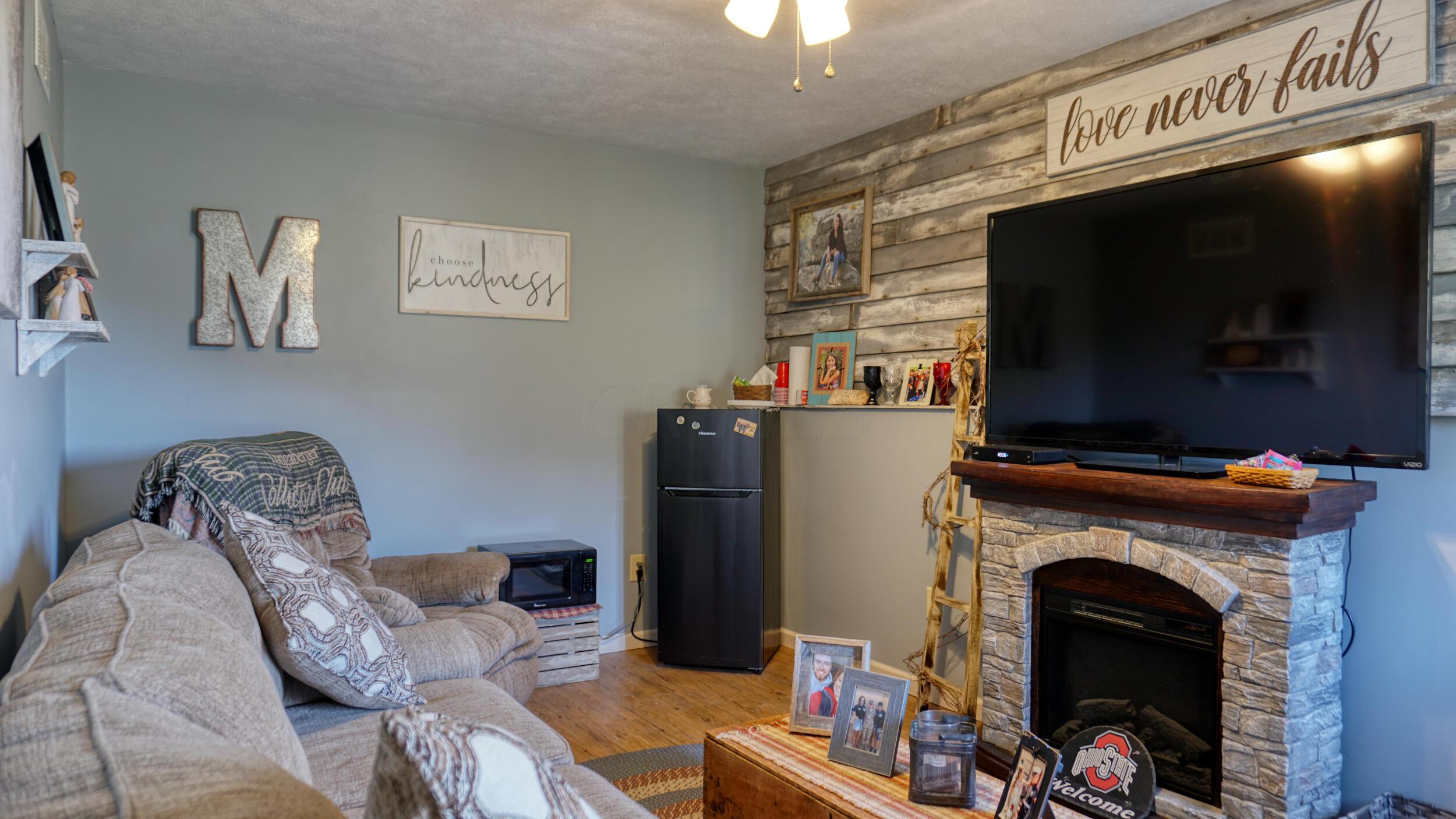 67327 Old Twenty One Road Cambridge, OH 43725 - Photo 27 of 43